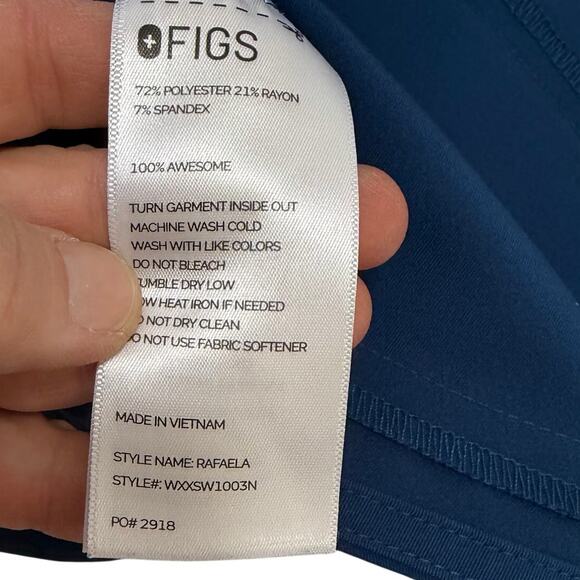 Figs Rafaela scrub top "Deep Reef" blue sz M PO #2918 loose fit nurse capped slv - Picture 8 of 10